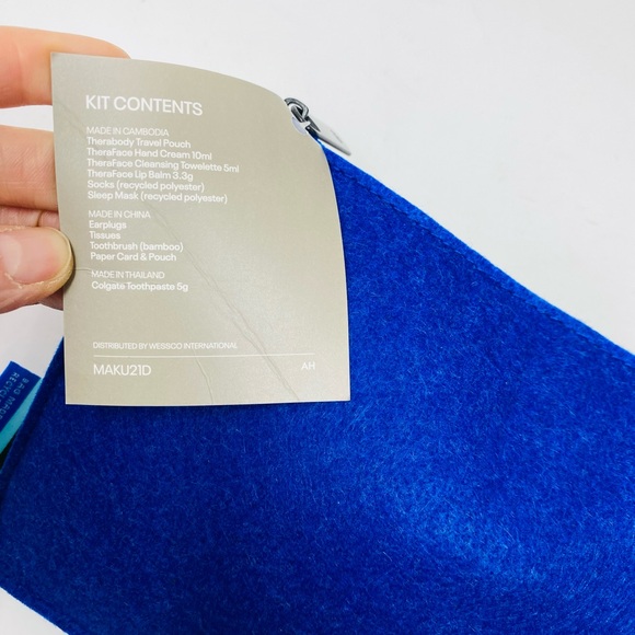 NWT United Airlines Therabody First Class Amenity Kit - Picture 3 of 3